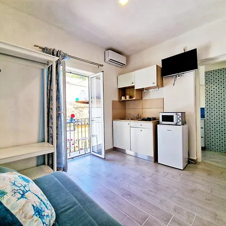 Apartment A&g